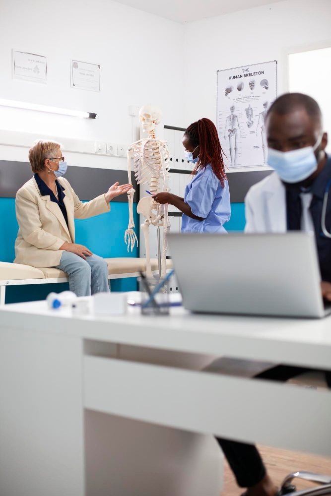 Orthopedic nurse guides retired patient